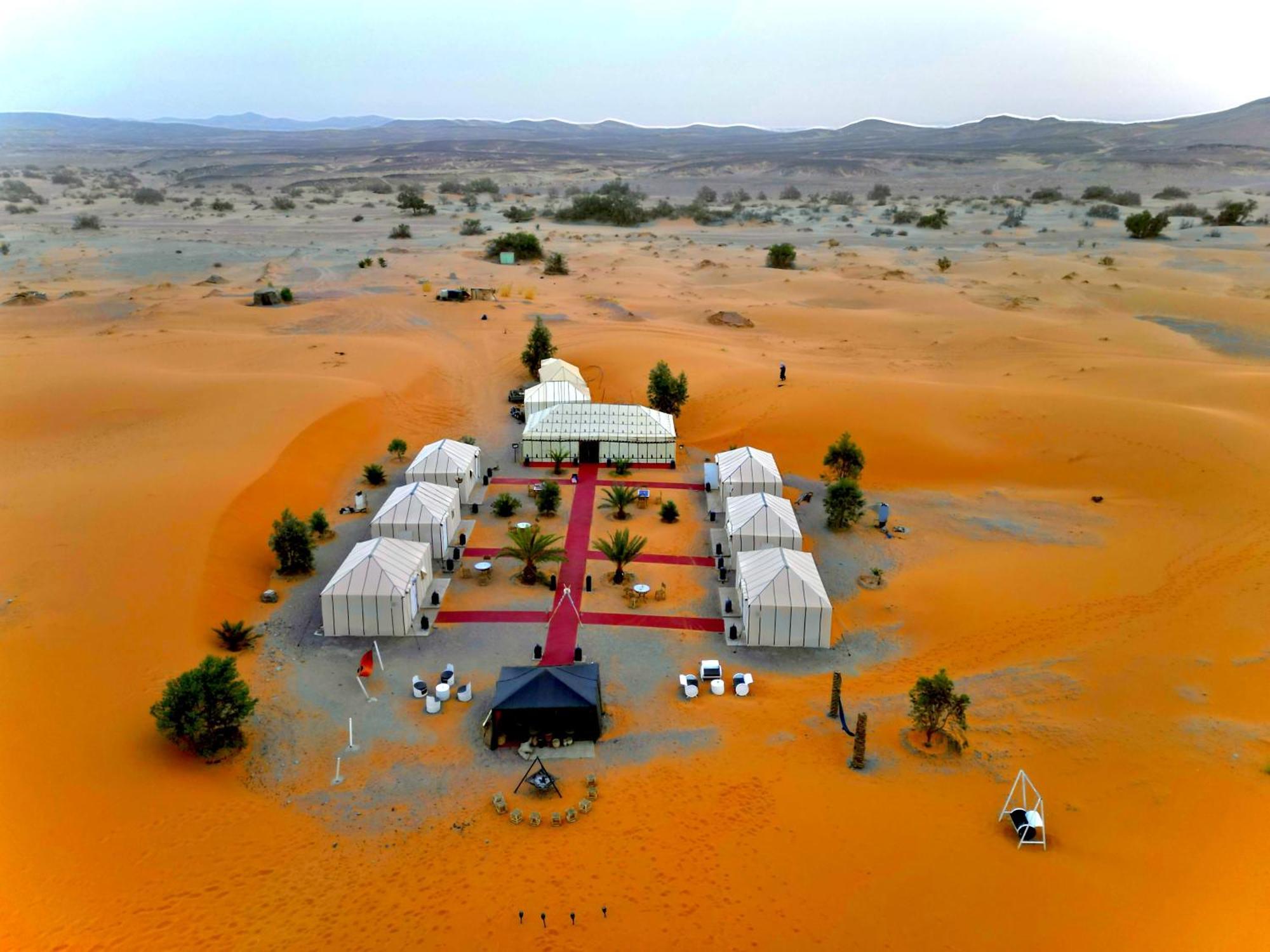 Camel Trips Luxury Camp Ξενοδοχείο Merzouga Εξωτερικό φωτογραφία